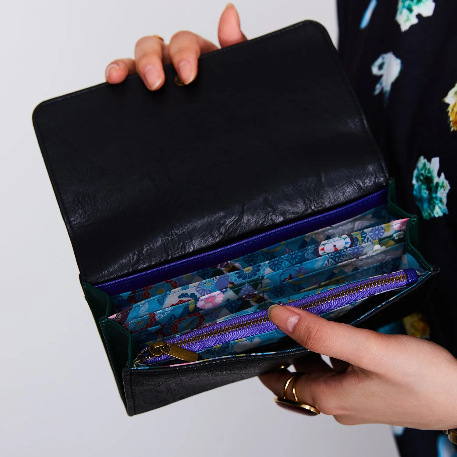 Medicine Seller Model Wallet Mononoke