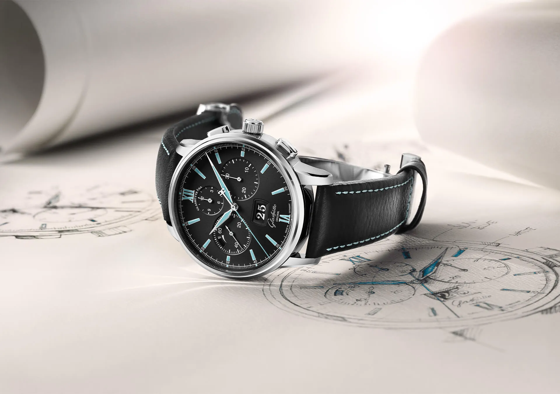 Senator Chronograph Panorama Date