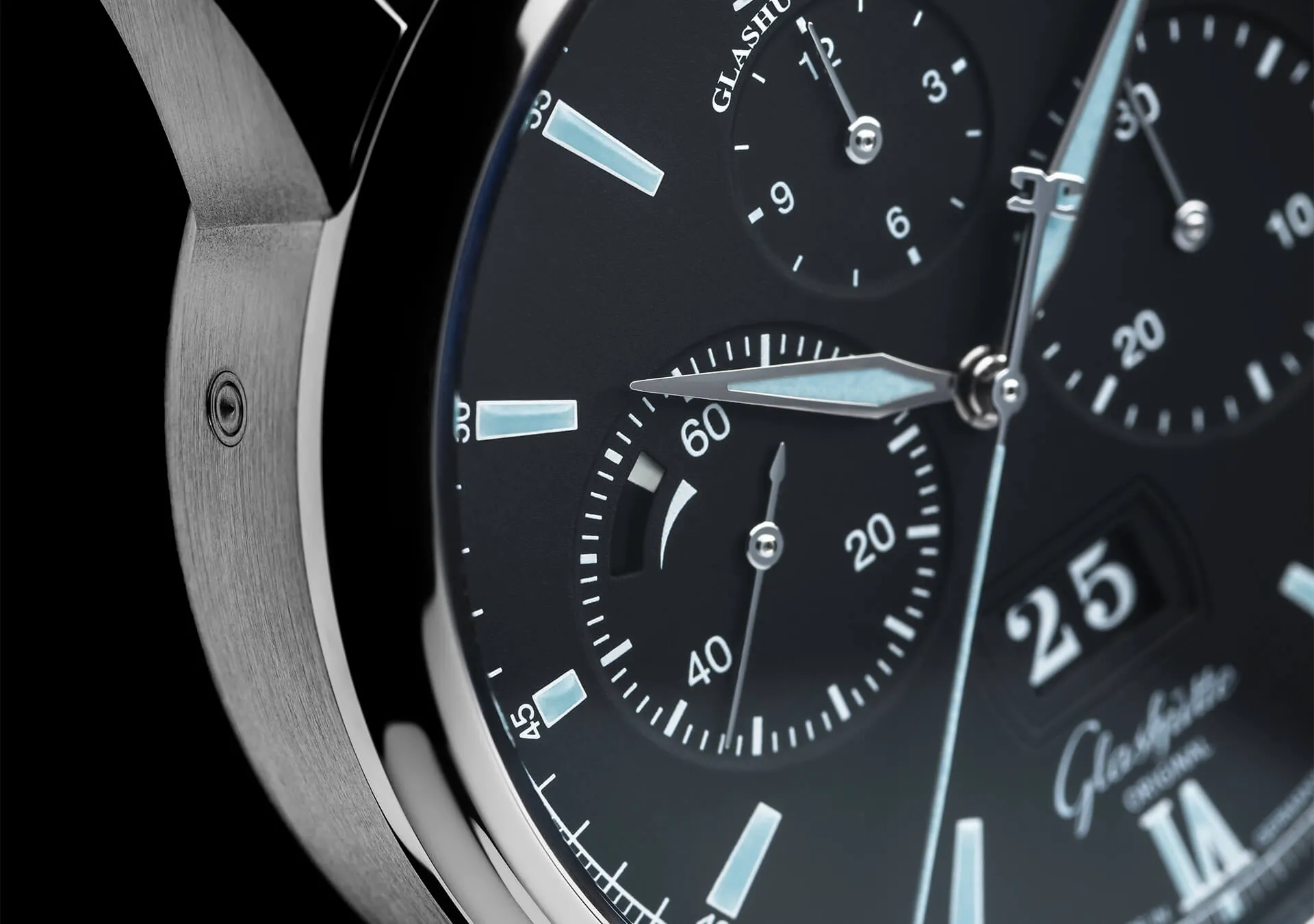 Senator Chronograph Panorama Date