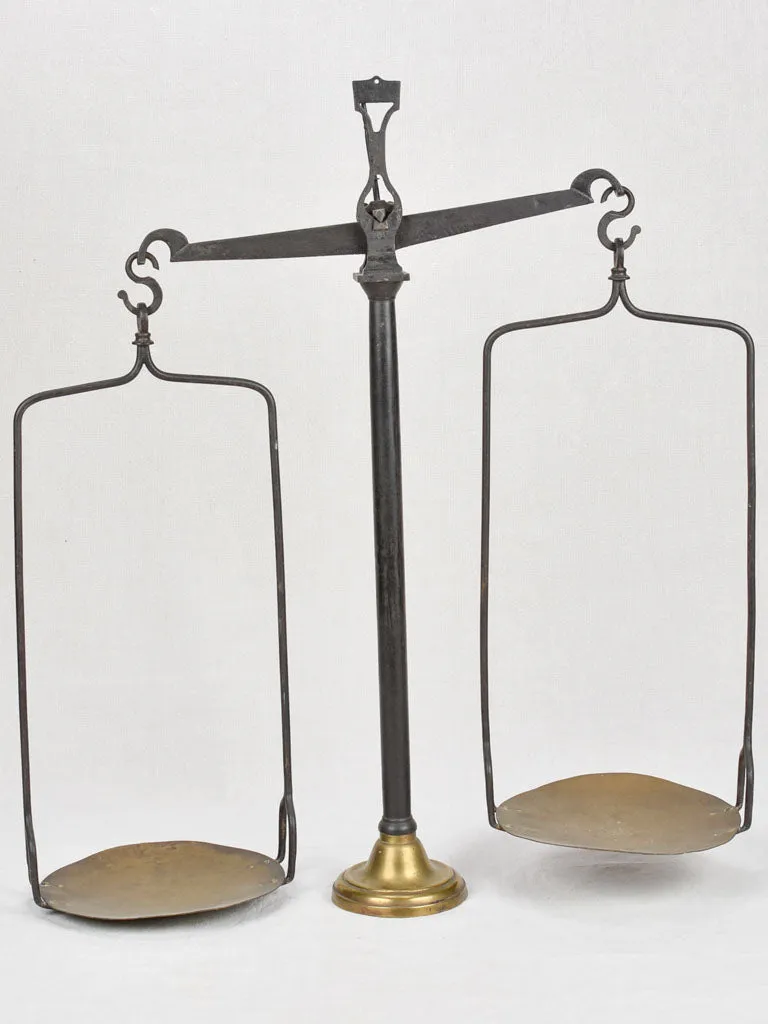Set of large epicerie scales from the late 19th century 35"