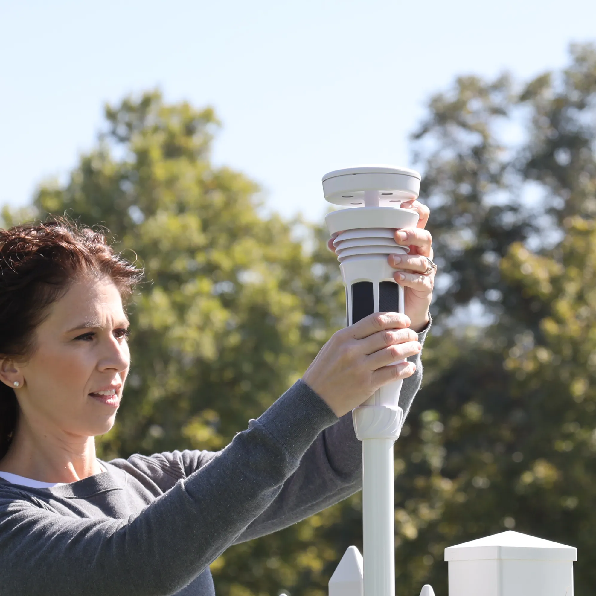 Tempest Device w/ pole mount attachment