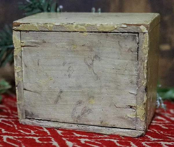 Wall Box with Santa Holding Staff and Tree