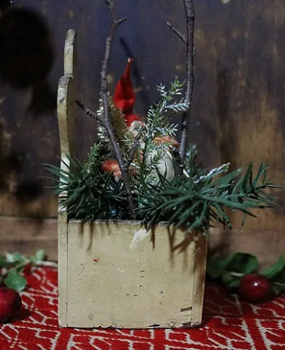Wall Box with Santa Holding Staff and Tree