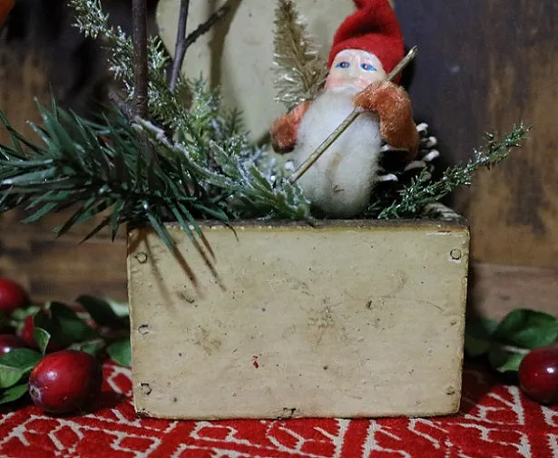 Wall Box with Santa Holding Staff and Tree