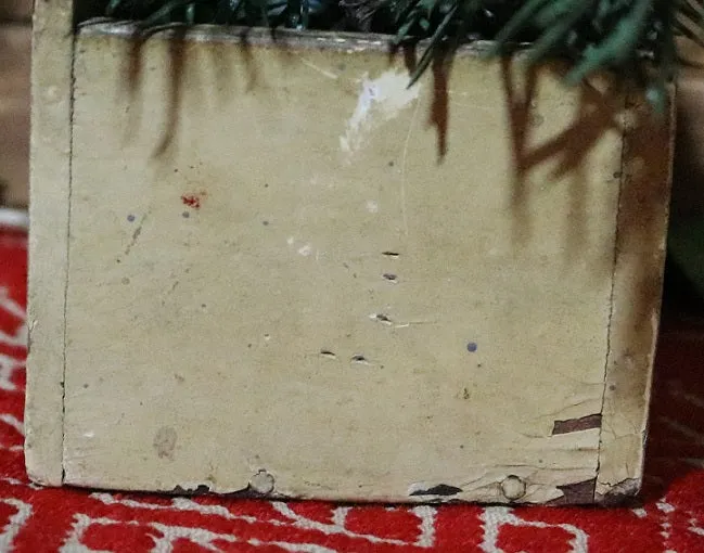Wall Box with Santa Holding Staff and Tree