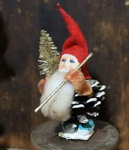 Wall Box with Santa Holding Staff and Tree